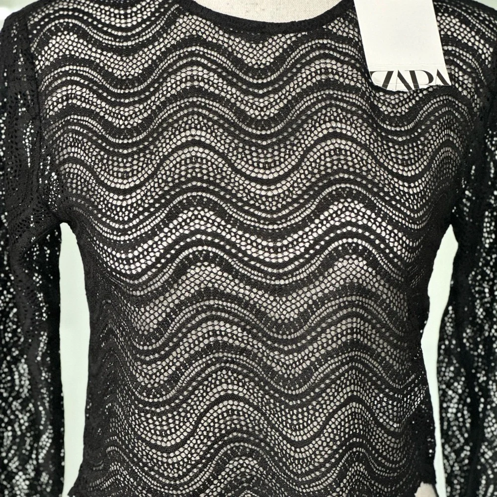 Zara Black Wave Pattern Lace Blouse